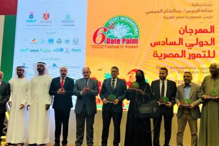وزير التجارة والصناعة يفتتح فعاليات المهرجان الدولي السادس للتمور بمحافظة أسوان